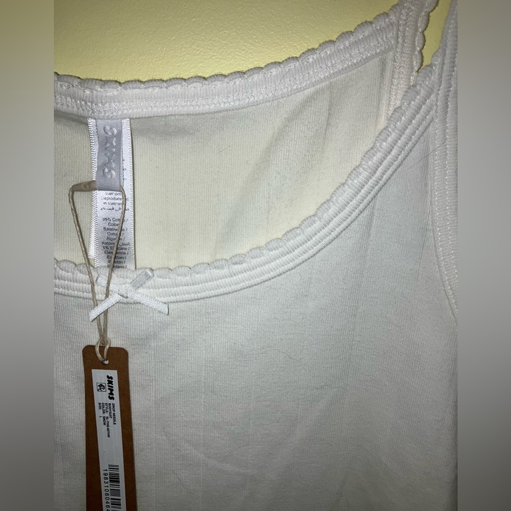 SKIMS NEW drop needle pointelle bodysuit sz L Large white snow sweet NWT cotton - Picture 8 of 8
